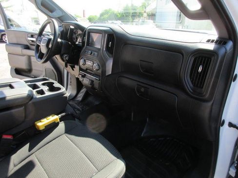 Used 2023 GMC Sierra 3500 Pro w/ Convenience Package AWD/4WD image 13