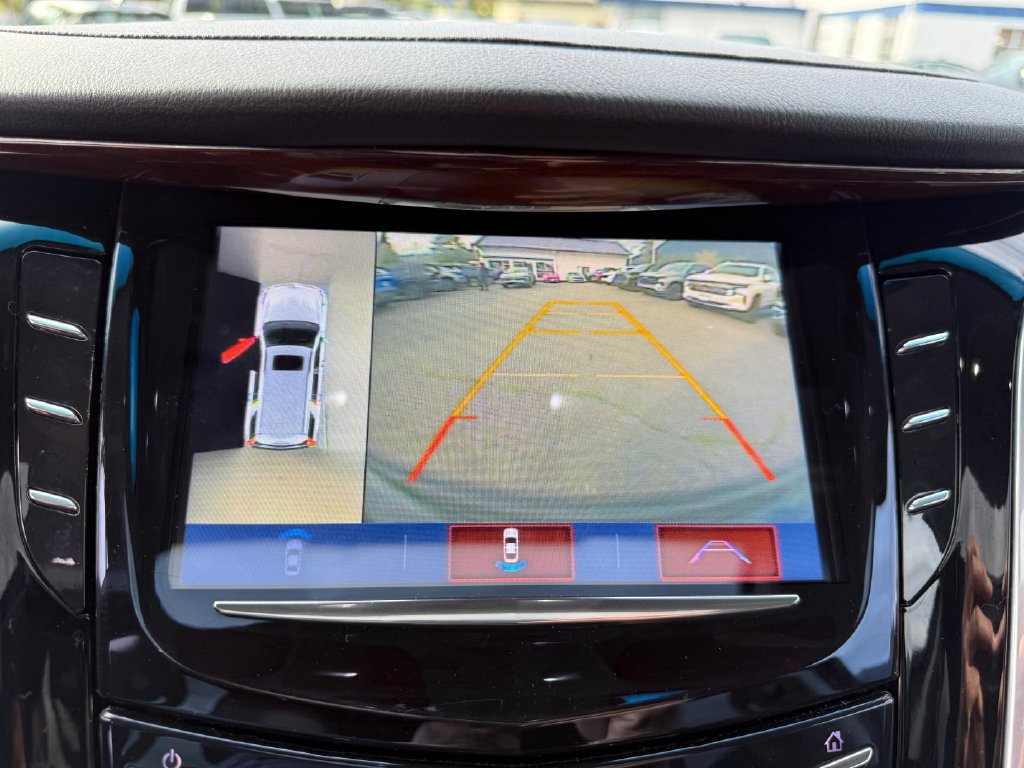 Used 2019 Cadillac Escalade ESV Luxury AWD/4WD image 25