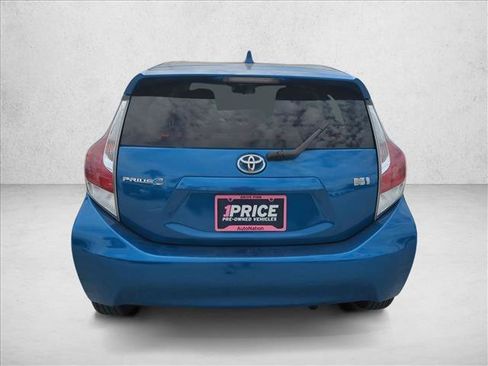 Used 2015 Toyota Prius C One FWD image 7