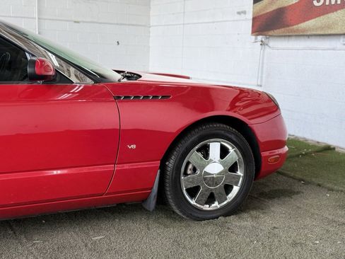 Used 2003 Ford Thunderbird Base image 9