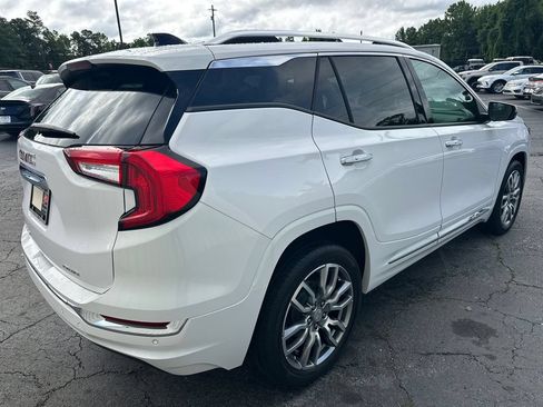 Used 2024 GMC Terrain Denali w/ Denali Premium Package AWD/4WD image 6