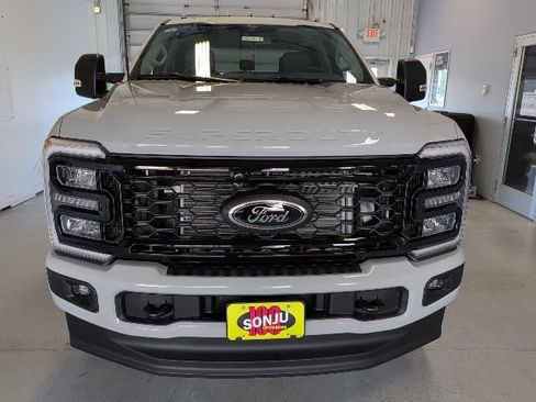 New 2026 Ford F250 XLT w/ XLT Premium Package AWD/4WD image 6