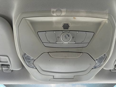 Used 2016 Ford Focus SE w/ Equipment Group 201A FWD image 27