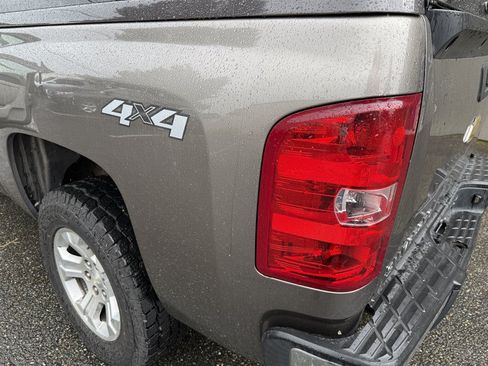 Used 2013 Chevrolet Silverado 1500 W/T w/ Skid Plate Package AWD/4WD image 11