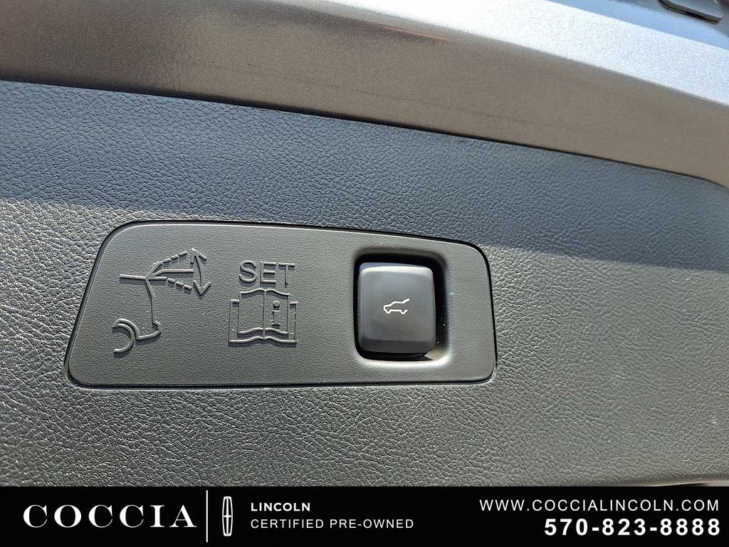 Certified 2022 Lincoln Corsair Reserve w/ Equipment Group 201A AWD/4WD image 30