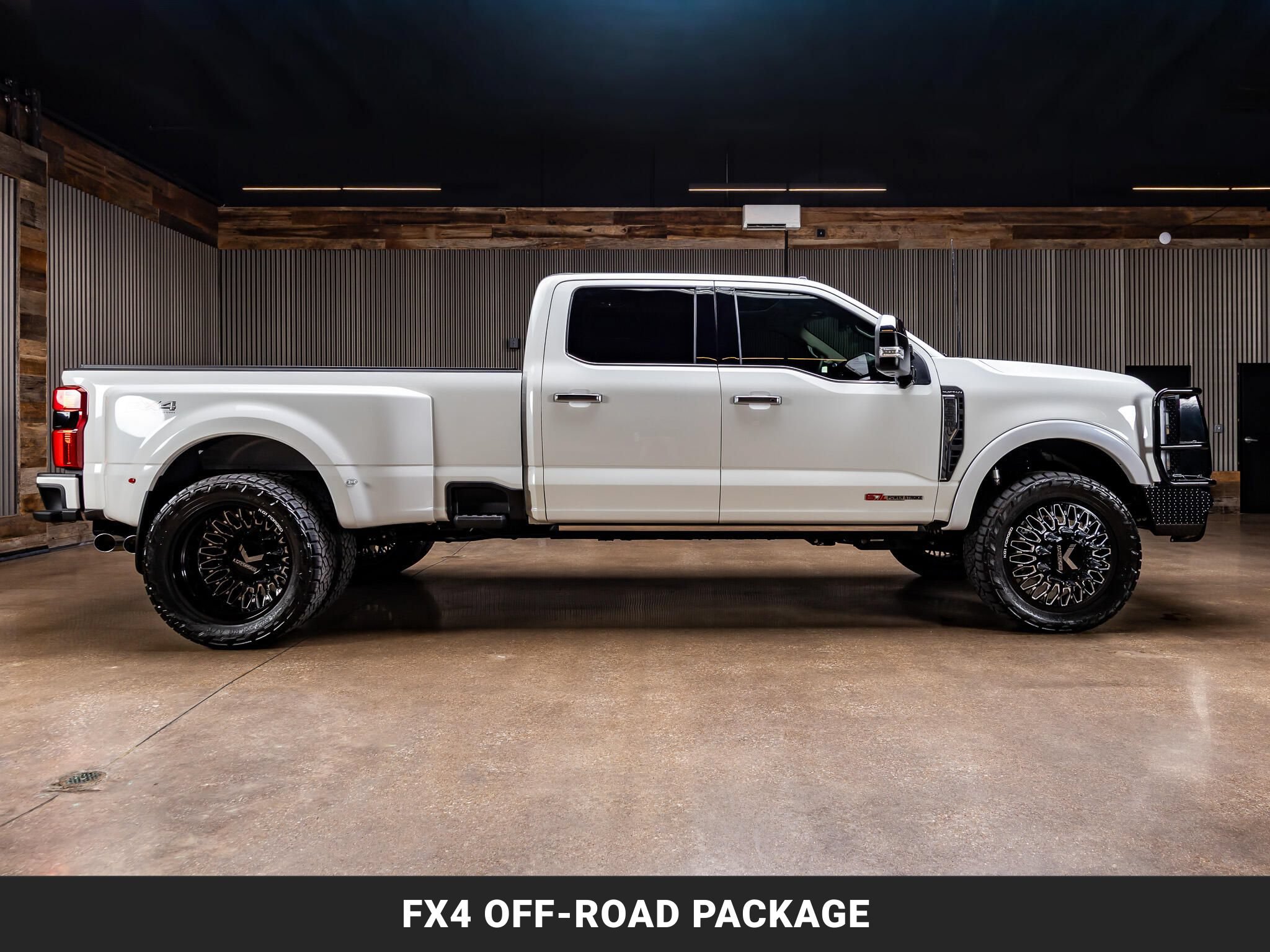 Used 2026 Ford F350 Platinum w/ Platinum Plus Package AWD/4WD image 10