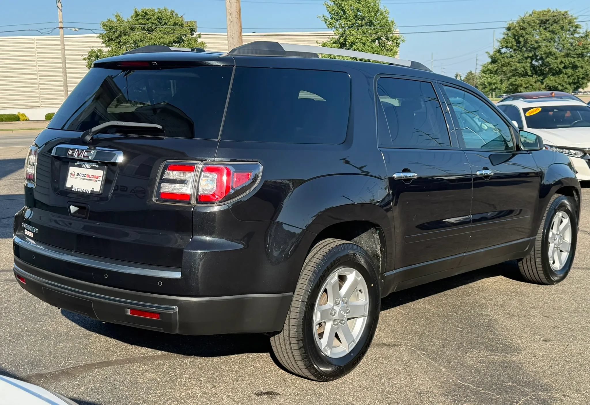 Used 2015 GMC Acadia SLE FWD image 7