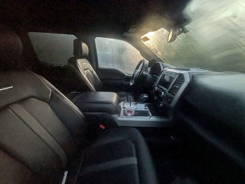 Used 2019 Ford F150 Platinum w/ Equipment Group 701A Luxury image 9