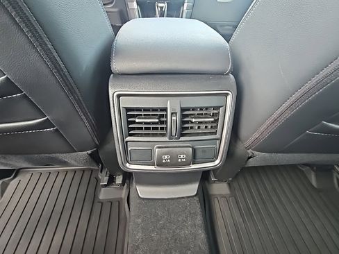 Used 2020 Subaru Forester Limited image 15