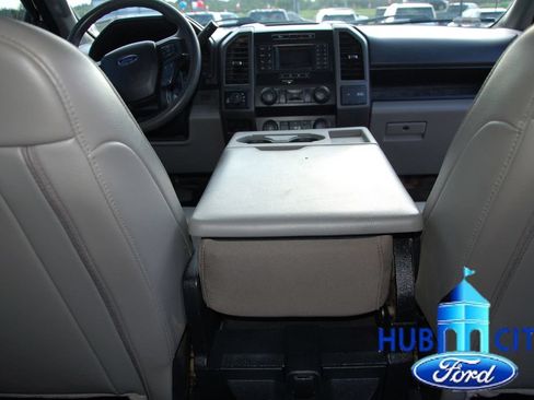 Used 2022 Ford F250 XL w/ Power Equipment Group AWD/4WD image 21