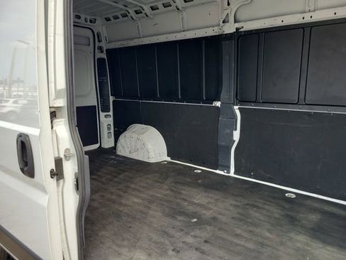 Used 2023 RAM ProMaster 2500 FWD image 5