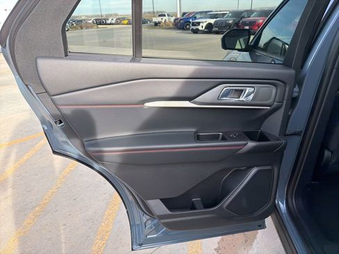New 2026 Ford Explorer ST-Line AWD/4WD image 18