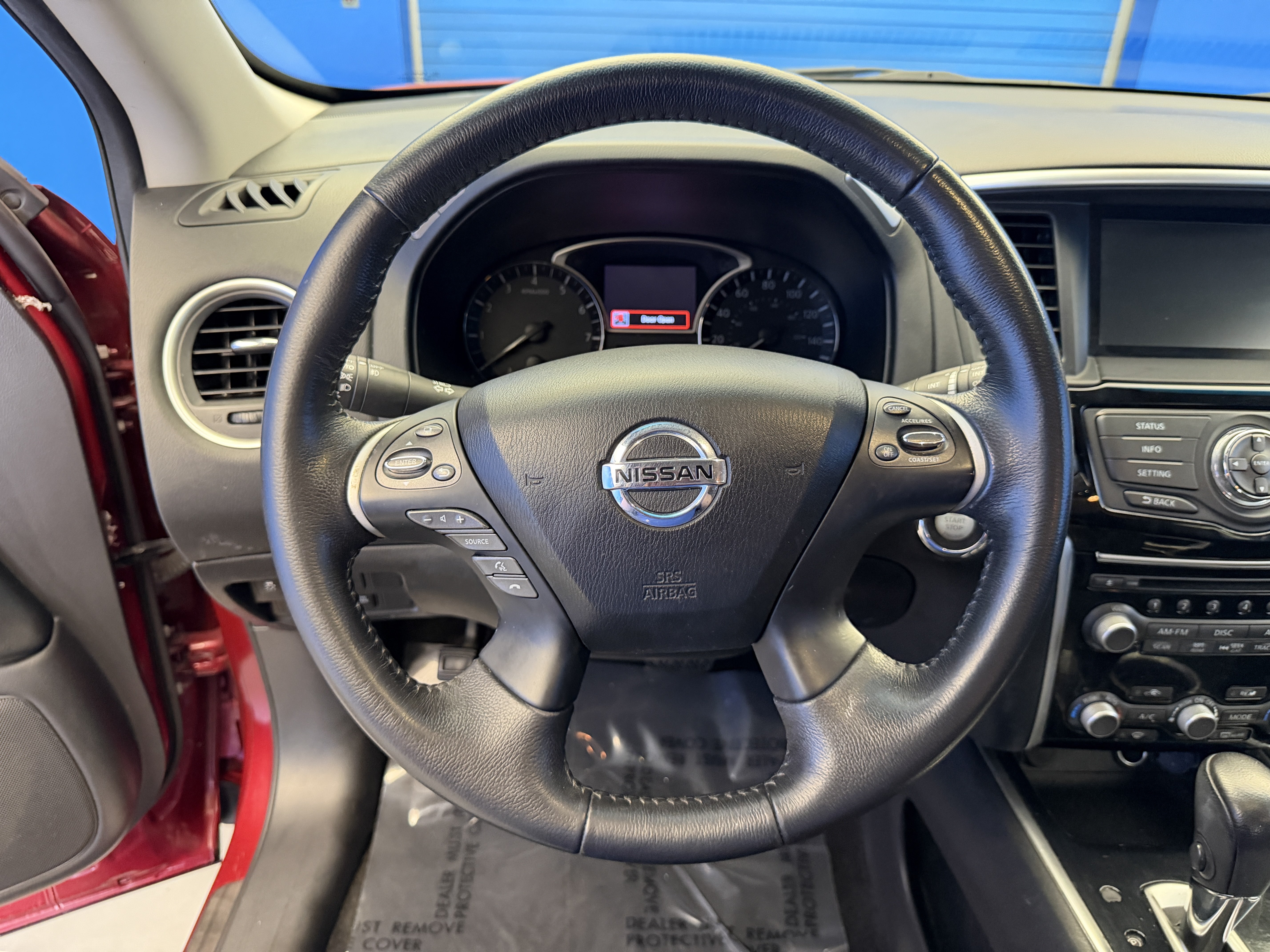 Used 2015 Nissan Pathfinder SV FWD image 14