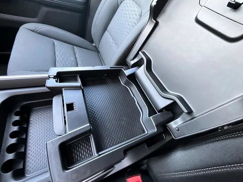 New 2026 RAM 1500 4x4 Crew Cab image 26