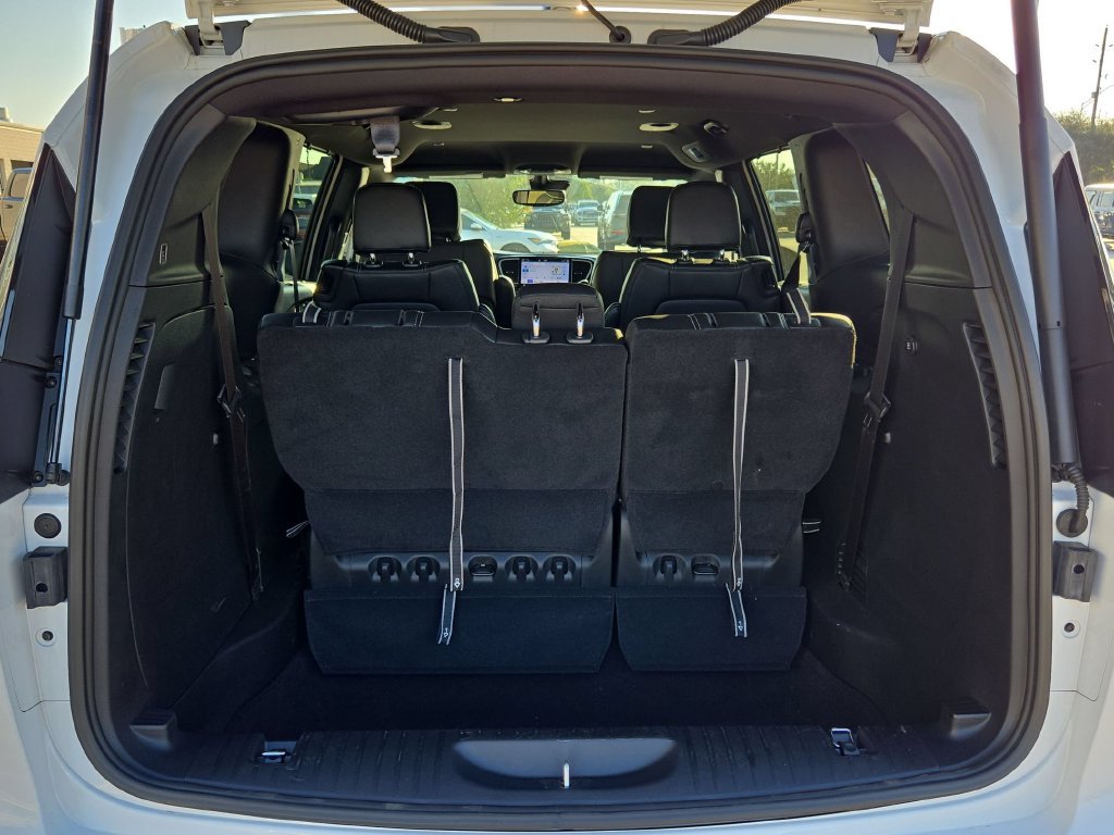 New 2026 Chrysler Pacifica Select FWD image 24