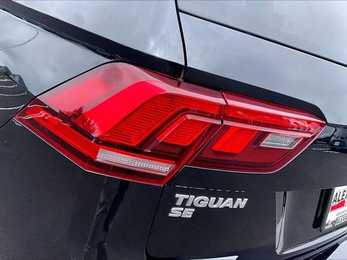 Used 2019 Volkswagen Tiguan SE AWD/4WD image 26