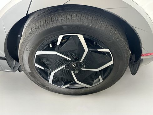 Used 2024 Hyundai Ioniq 5 Limited RWD image 11