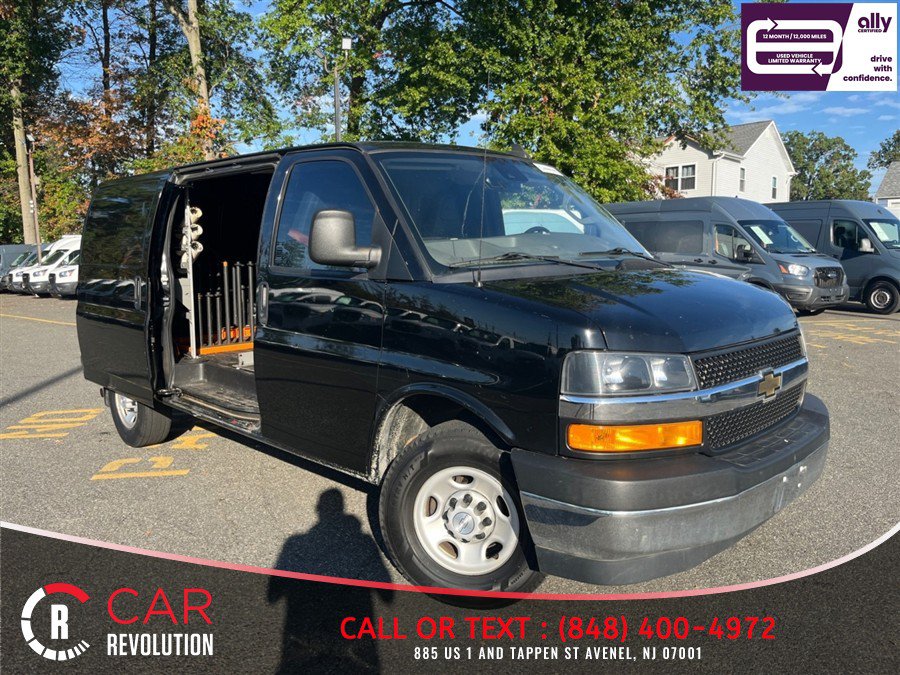 Used 2019 Chevrolet Express 2500 w/ Driver Convenience Package RWD image 9