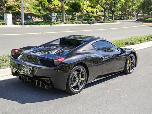 Used 2013 Ferrari 458 Spider RWD image 15