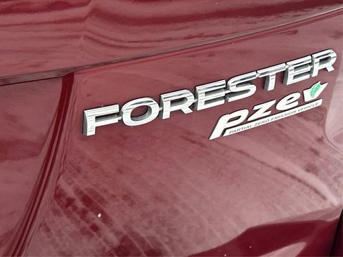 Used 2015 Subaru Forester 2.5i Touring w/ Popular Package #1 image 18