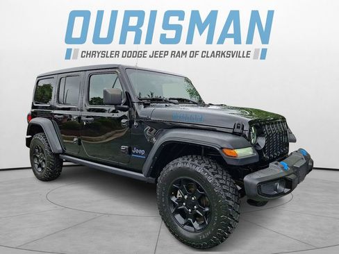 Used 2023 Jeep Wrangler Unlimited w/ Sun & Screen Package AWD/4WD image 1