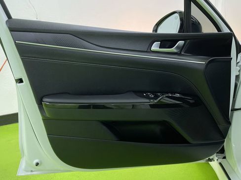 Used 2025 Kia K5 GT-Line image 17