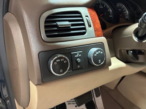 Used 2012 Chevrolet Tahoe LTZ AWD/4WD image 16