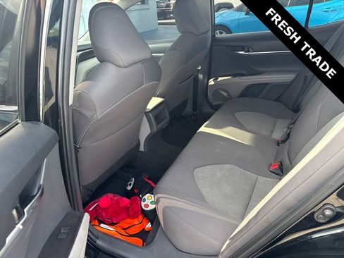 Used 2022 Toyota Camry LE FWD image 12