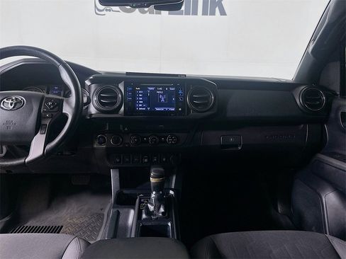 Used 2019 Toyota Tacoma TRD Off-Road image 27