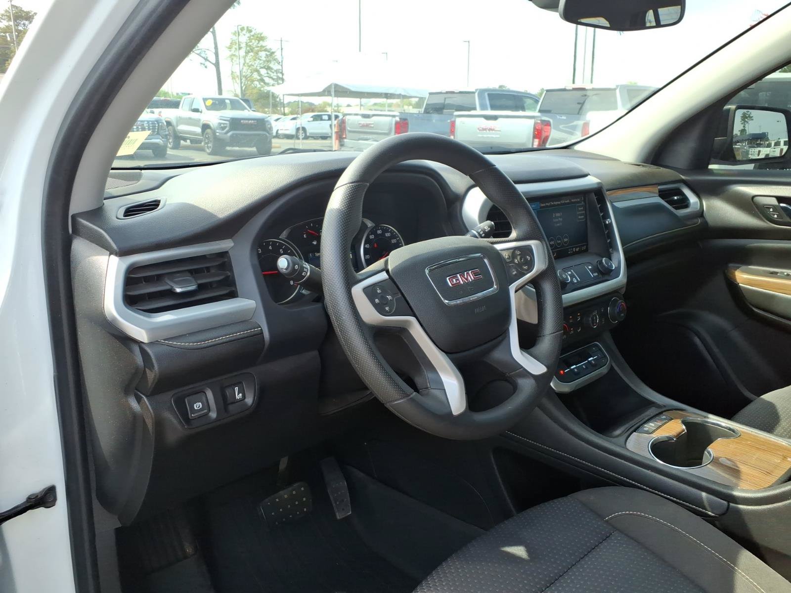 Used 2021 GMC Acadia SLE w/ Elevation Edition FWD image 6
