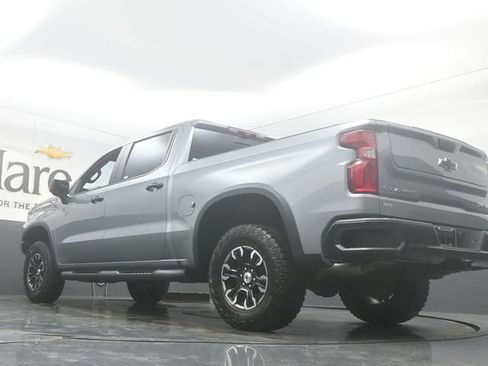 Used 2023 Chevrolet Silverado 1500 ZR2 w/ Technology Package AWD/4WD image 5