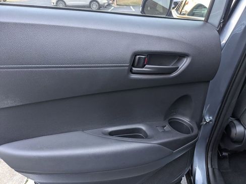 Used 2025 Toyota Corolla Cross LE image 25