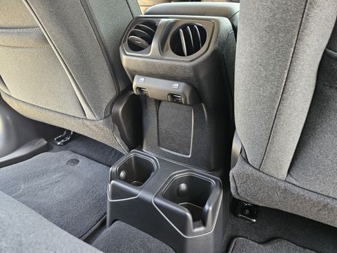 New 2026 Jeep Gladiator Sport AWD/4WD image 17