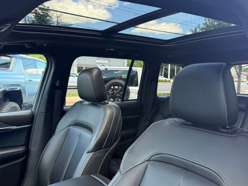 Used 2025 Jeep Grand Cherokee Limited 4xe AWD/4WD image 28