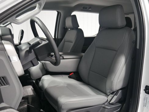 New 2026 Ford F550 4x4 Crew Cab image 24