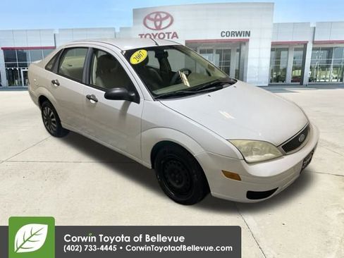 Used 2007 Ford Focus SE image 1