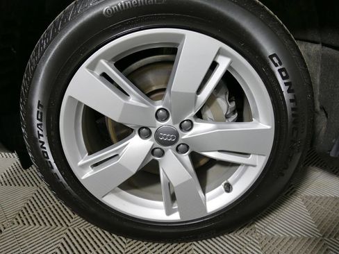 Used 2019 Audi Q5 2.0T Premium Plus w/ Premium Plus Package image 26