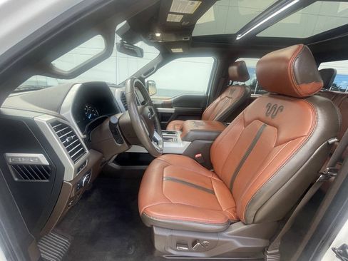 Used 2018 Ford F150 King Ranch w/ Equipment Group 601A Luxury AWD/4WD image 5