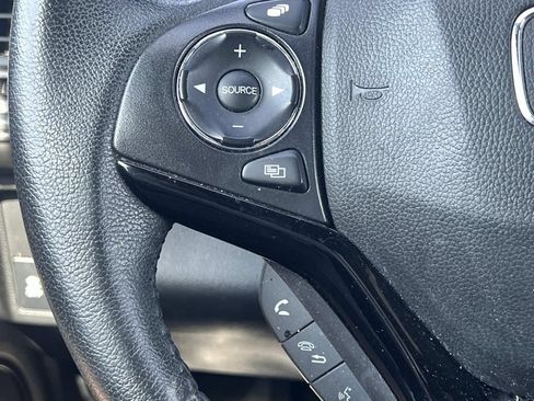 Used 2021 Honda HR-V Sport image 22