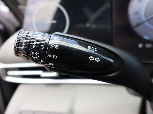 Used 2023 Hyundai Elantra SEL w/ Convenience Package FWD image 42