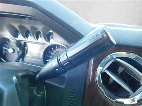 Used 2012 Ford F250 Lariat w/ Lariat Interior Pkg AWD/4WD image 10