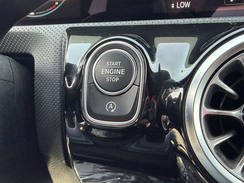 Used 2023 Mercedes-Benz CLA 250 image 26