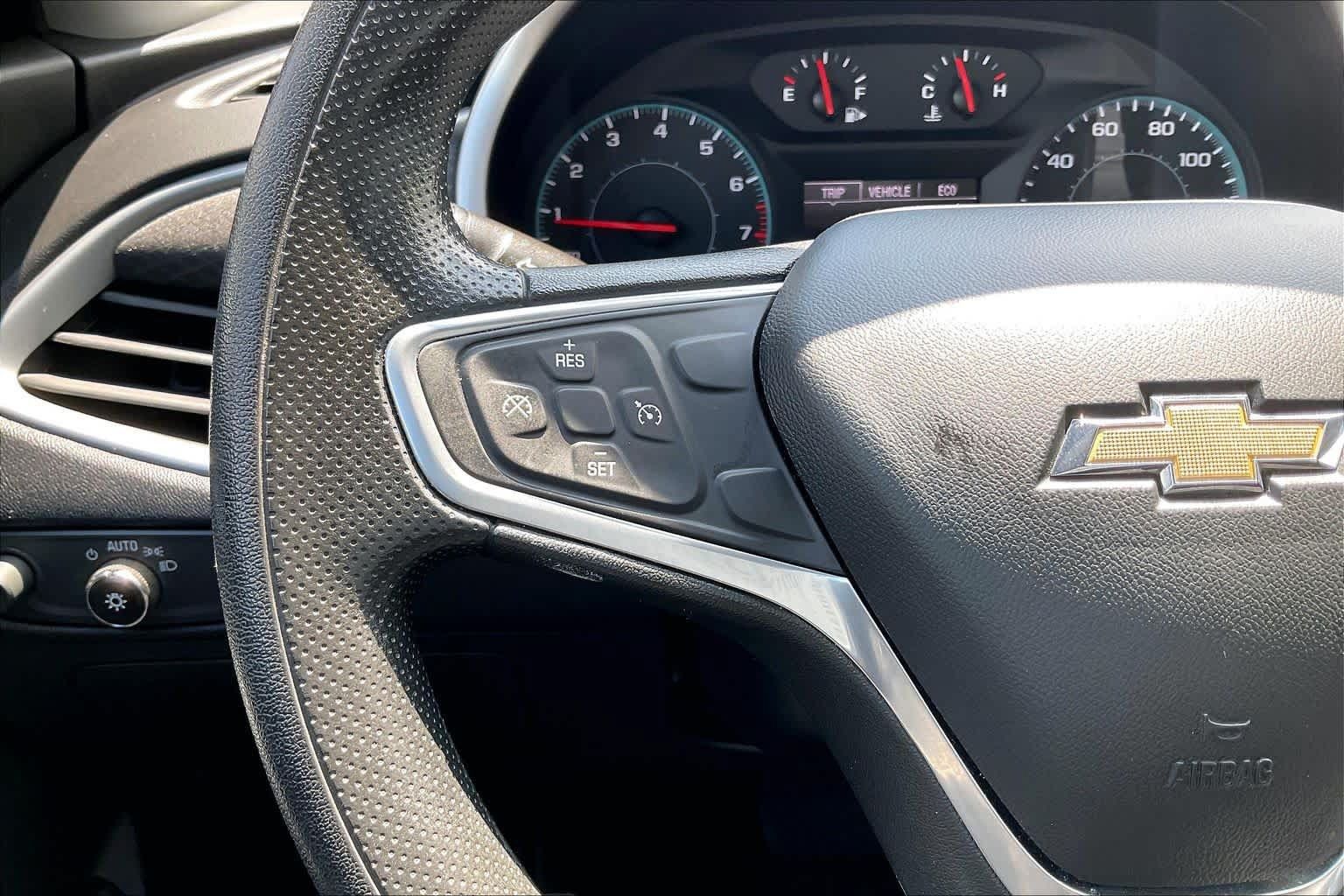 Used 2022 Chevrolet Malibu LT FWD image 18