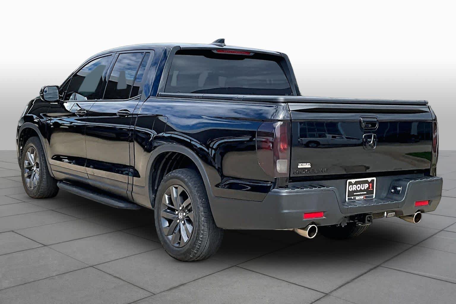 Used 2023 Honda Ridgeline Sport image 11