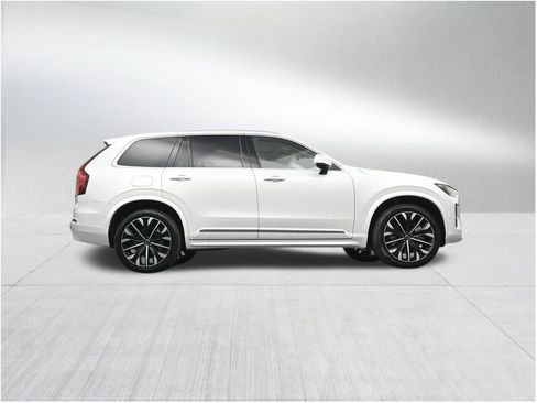 New 2026 Volvo XC90 T8 Ultra w/ Protection Package Premier AWD/4WD image 26