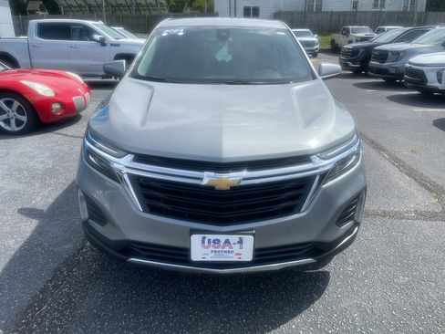 Certified 2024 Chevrolet Equinox LT FWD image 3