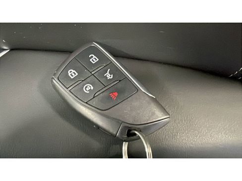 Used 2023 Buick Envision Avenir AWD/4WD image 19