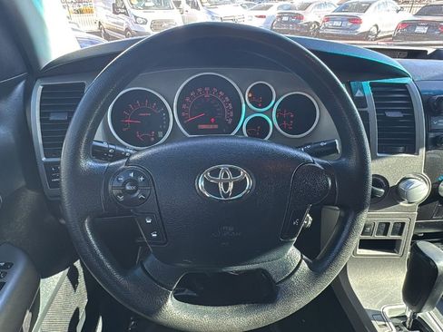 Used 2011 Toyota Tundra 4x4 Double Cab image 12