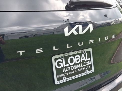 Used 2024 Kia Telluride LX AWD/4WD image 31