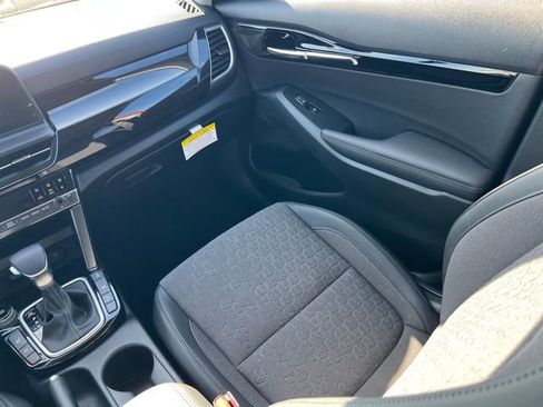 New 2026 Kia Seltos S image 13